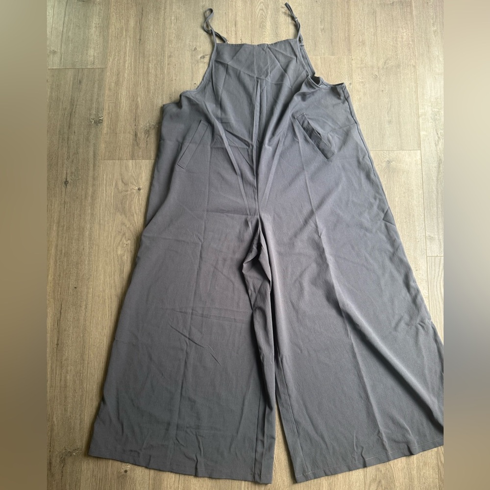 Wide Leg Jumpsuit – Fits like XL